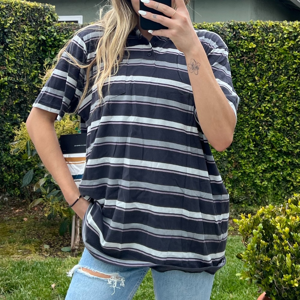 NWT Rvca shirt - Picture 7 of 8
